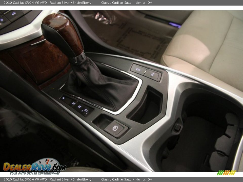 2010 Cadillac SRX 4 V6 AWD Shifter Photo #16