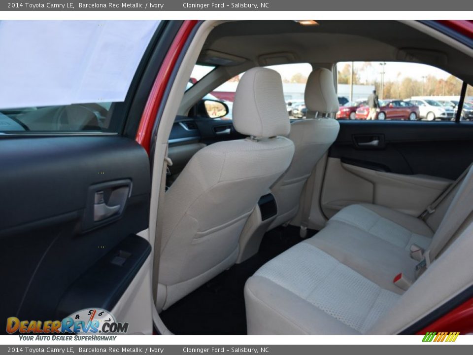 2014 Toyota Camry LE Barcelona Red Metallic / Ivory Photo #12