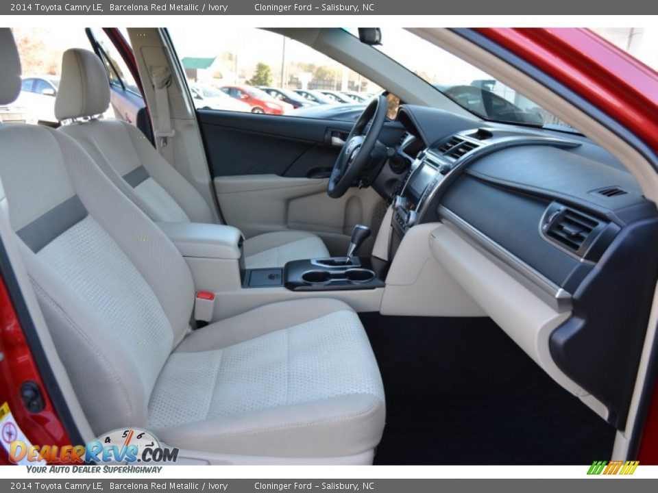 2014 Toyota Camry LE Barcelona Red Metallic / Ivory Photo #16