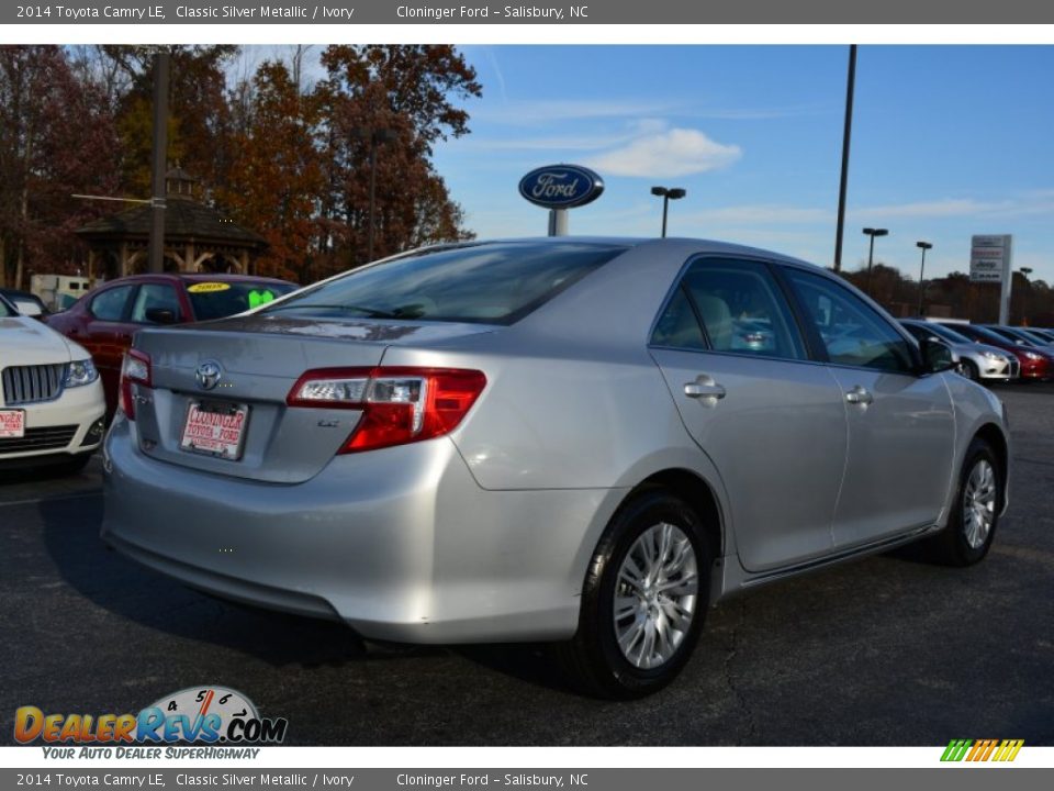 2014 Toyota Camry LE Classic Silver Metallic / Ivory Photo #3