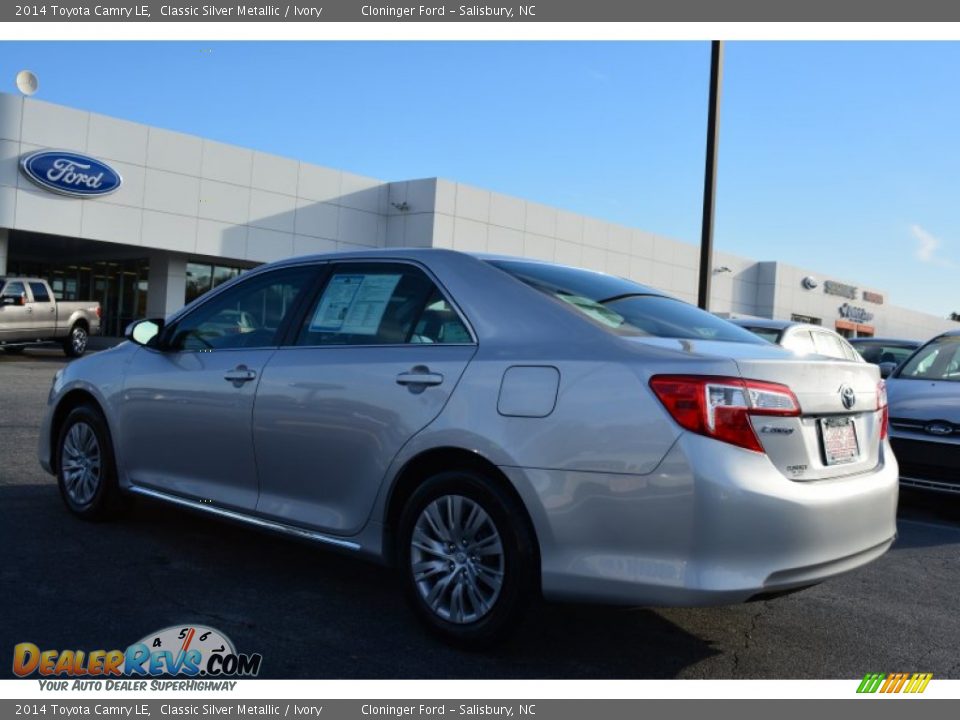2014 Toyota Camry LE Classic Silver Metallic / Ivory Photo #5