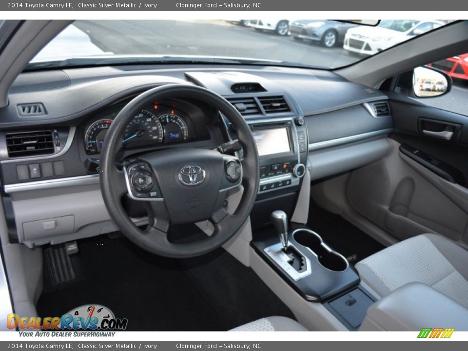 2014 Toyota Camry LE Classic Silver Metallic / Ivory Photo #10