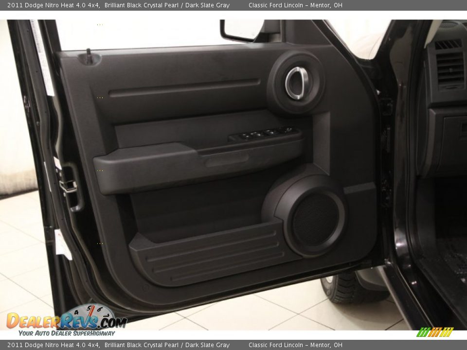 2011 Dodge Nitro Heat 4.0 4x4 Brilliant Black Crystal Pearl / Dark Slate Gray Photo #4