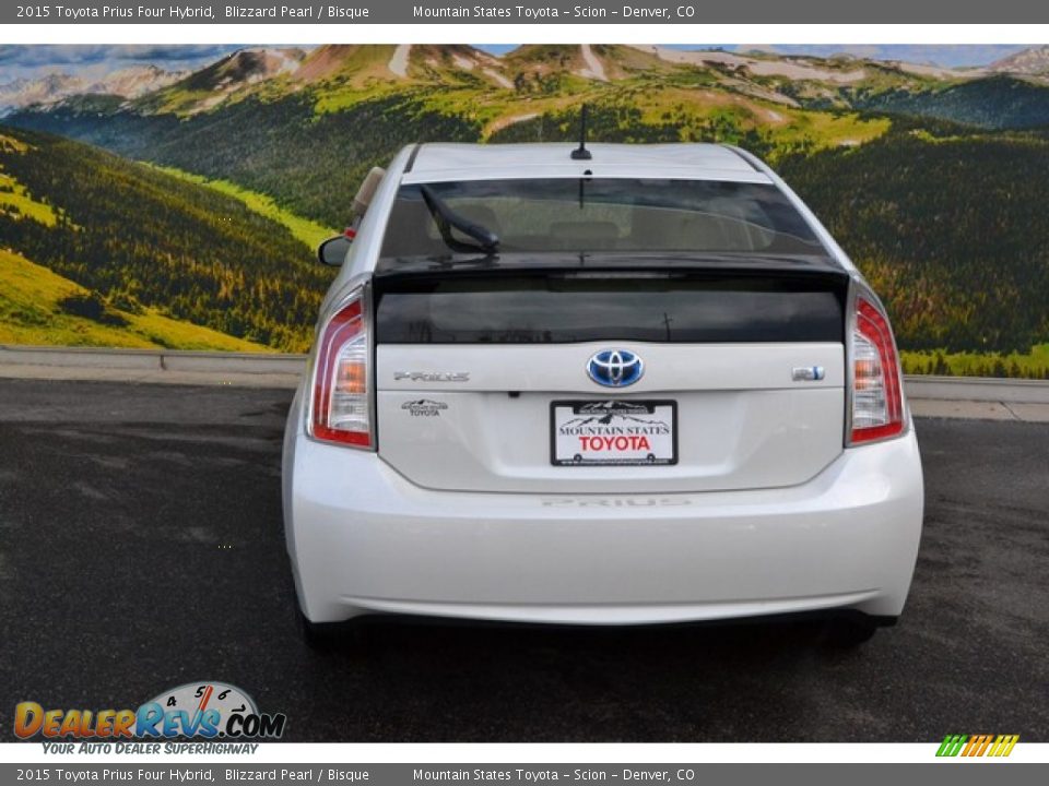2015 Toyota Prius Four Hybrid Blizzard Pearl / Bisque Photo #4