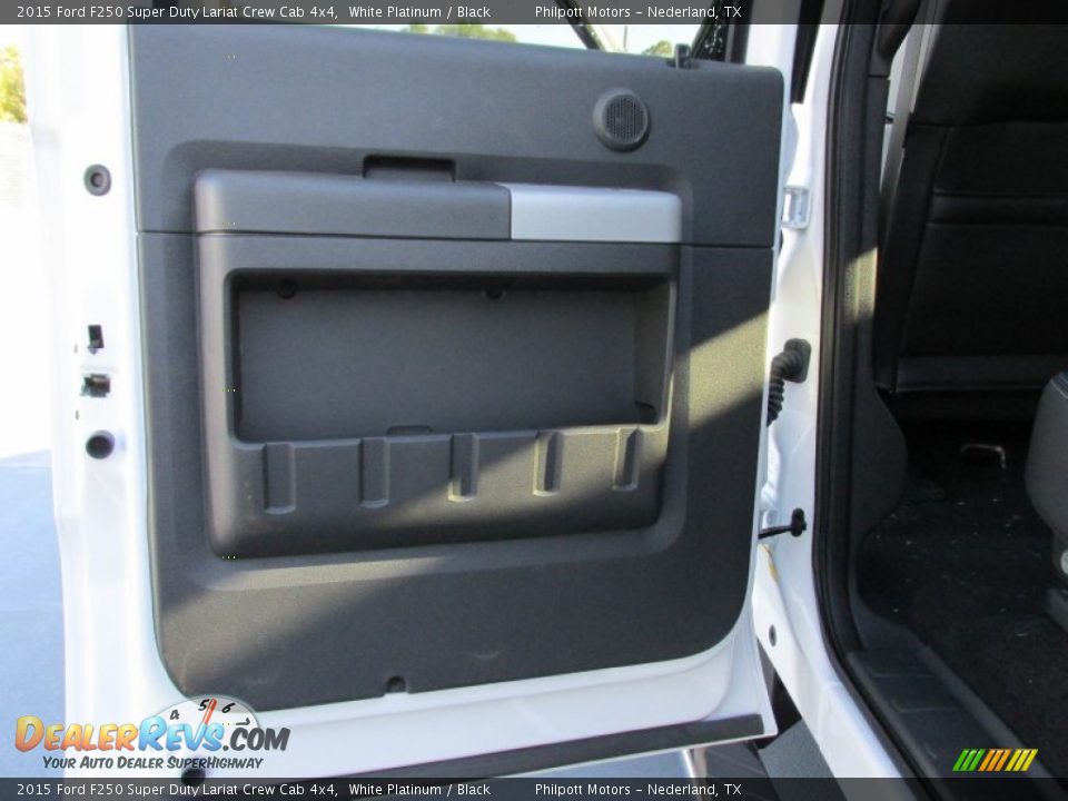 2015 Ford F250 Super Duty Lariat Crew Cab 4x4 White Platinum / Black Photo #21