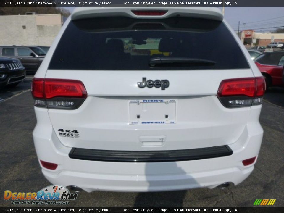 2015 Jeep Grand Cherokee Altitude 4x4 Bright White / Black Photo #4