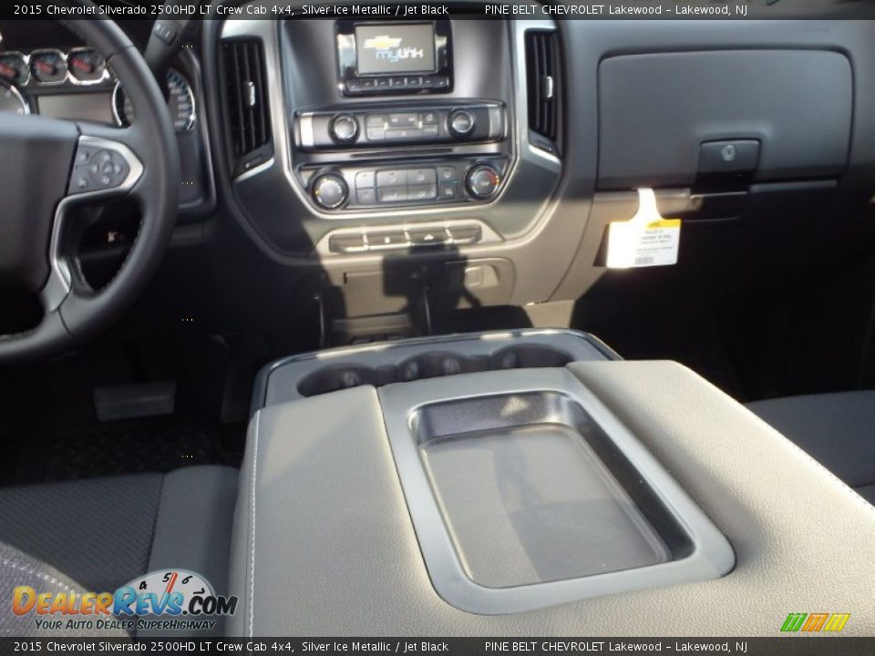 2015 Chevrolet Silverado 2500HD LT Crew Cab 4x4 Silver Ice Metallic / Jet Black Photo #5