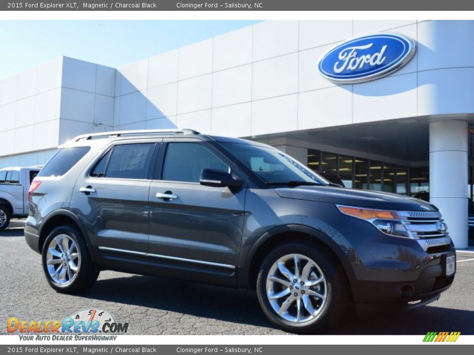 2015 Ford Explorer XLT Magnetic / Charcoal Black Photo #1