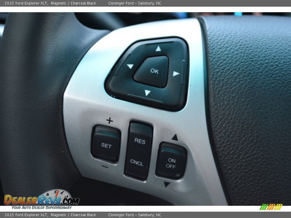 2015 Ford Explorer XLT Magnetic / Charcoal Black Photo #24