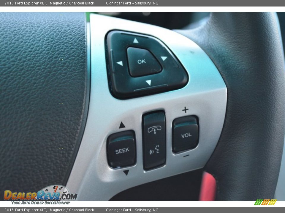 2015 Ford Explorer XLT Magnetic / Charcoal Black Photo #25