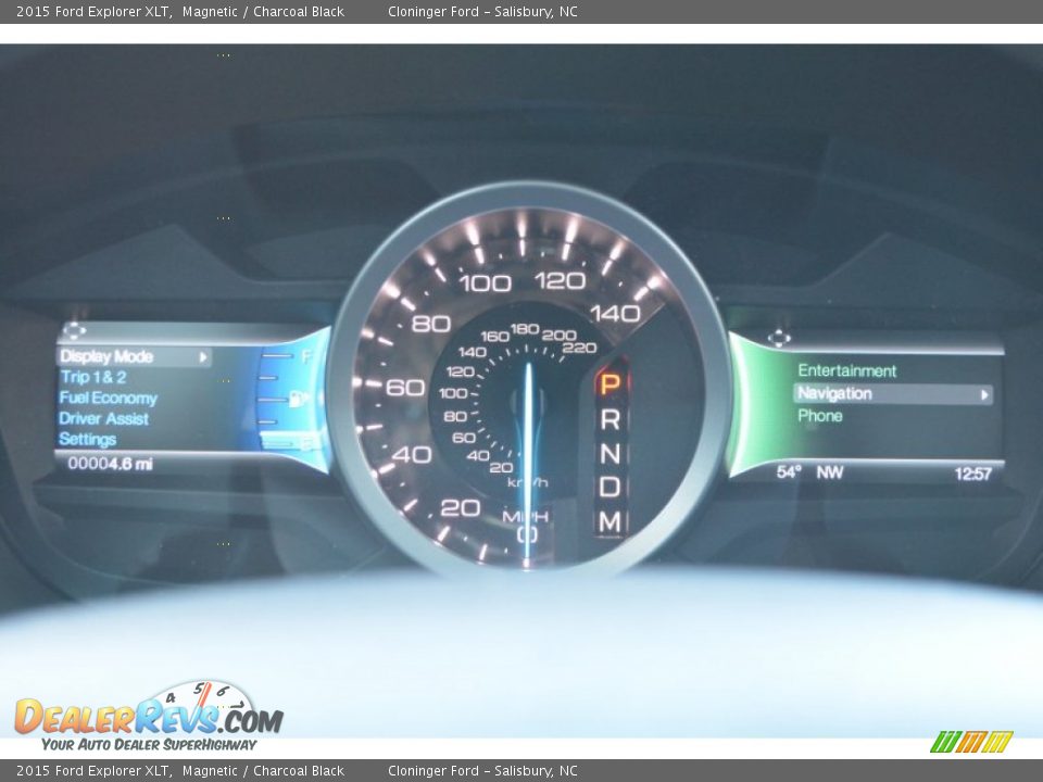 2015 Ford Explorer XLT Magnetic / Charcoal Black Photo #26