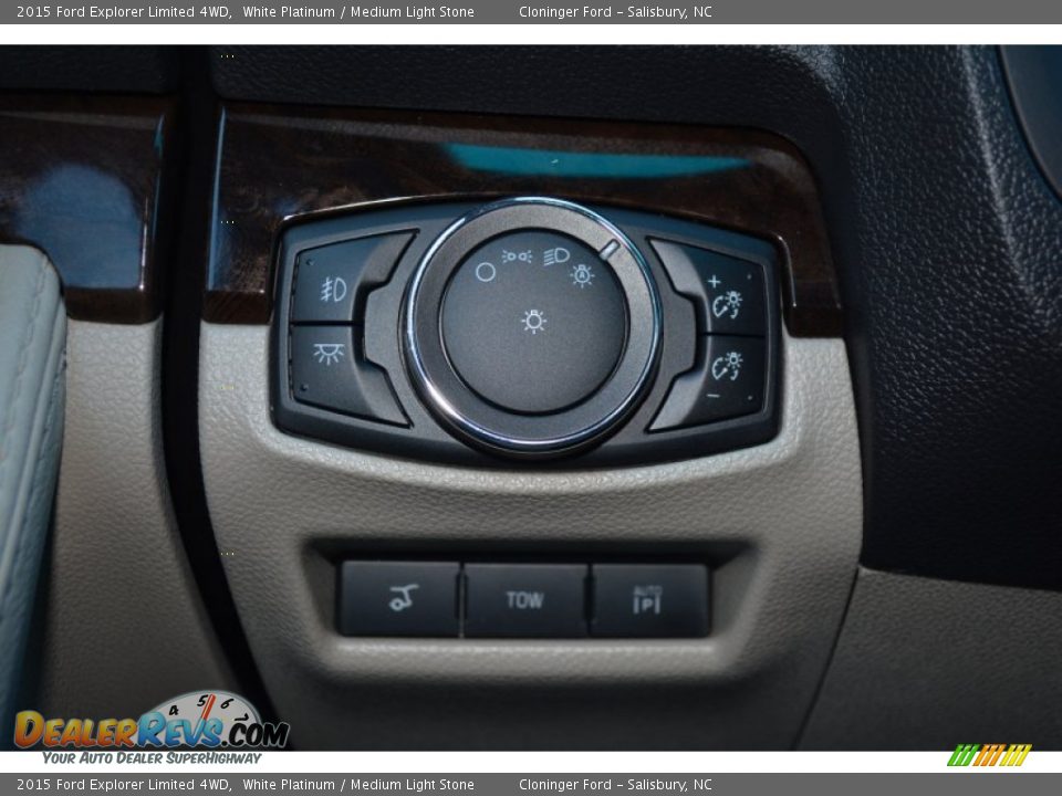 2015 Ford Explorer Limited 4WD White Platinum / Medium Light Stone Photo #28