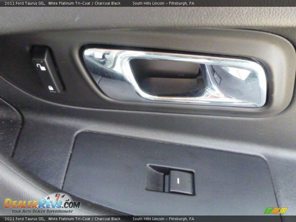 2011 Ford Taurus SEL White Platinum Tri-Coat / Charcoal Black Photo #8