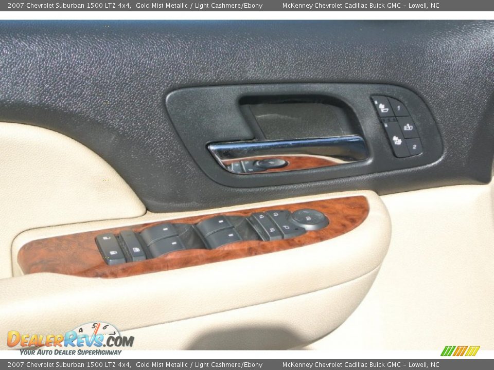 2007 Chevrolet Suburban 1500 LTZ 4x4 Gold Mist Metallic / Light Cashmere/Ebony Photo #11