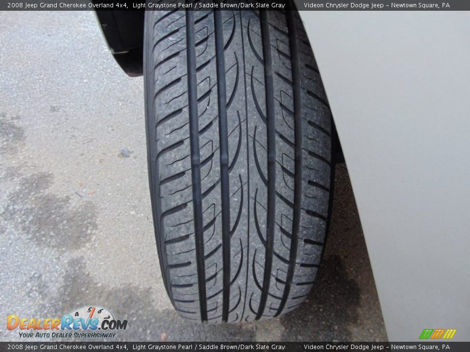 2008 Jeep Grand Cherokee Overland 4x4 Light Graystone Pearl / Saddle Brown/Dark Slate Gray Photo #10