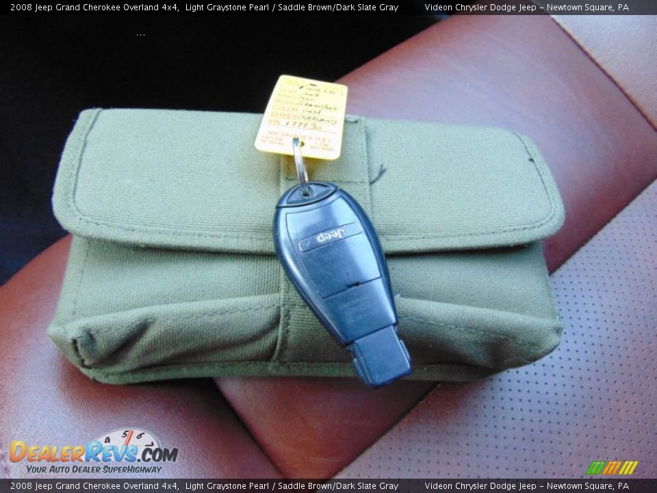 2008 Jeep Grand Cherokee Overland 4x4 Light Graystone Pearl / Saddle Brown/Dark Slate Gray Photo #30