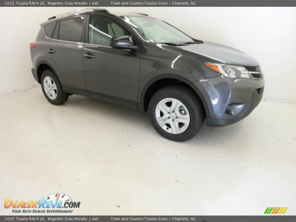 2015 Toyota RAV4 LE Magnetic Gray Metallic / Ash Photo #4