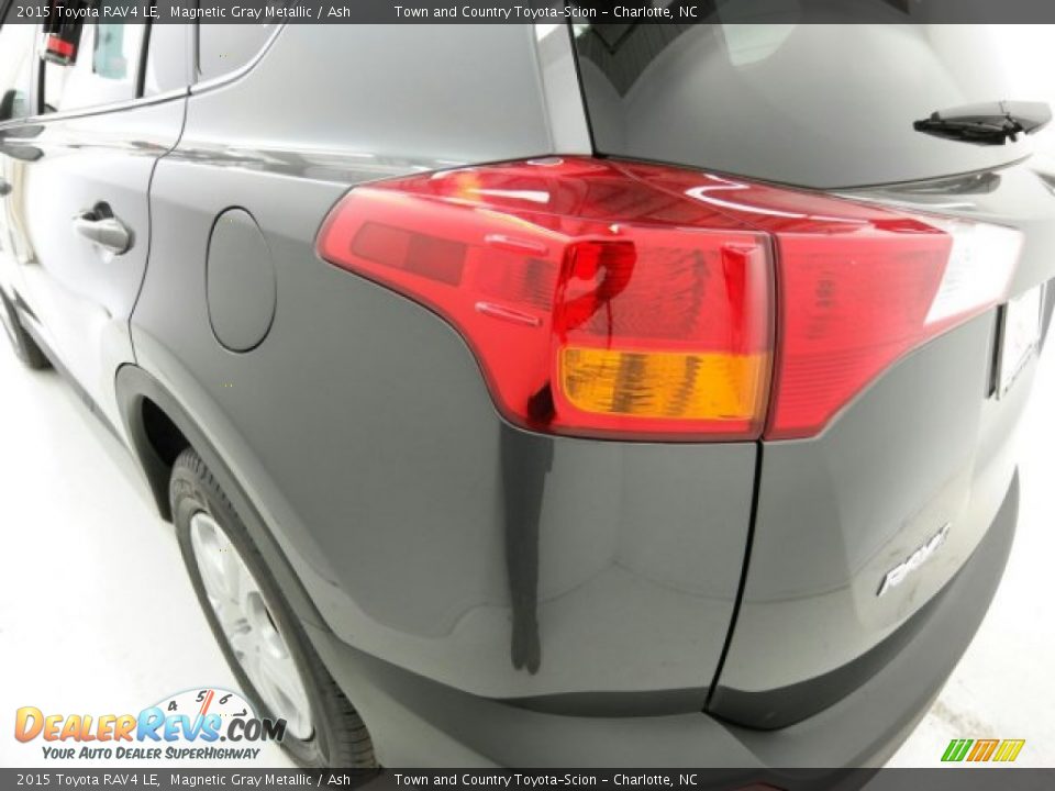 2015 Toyota RAV4 LE Magnetic Gray Metallic / Ash Photo #7