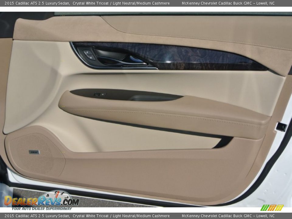 2015 Cadillac ATS 2.5 Luxury Sedan Crystal White Tricoat / Light Neutral/Medium Cashmere Photo #20