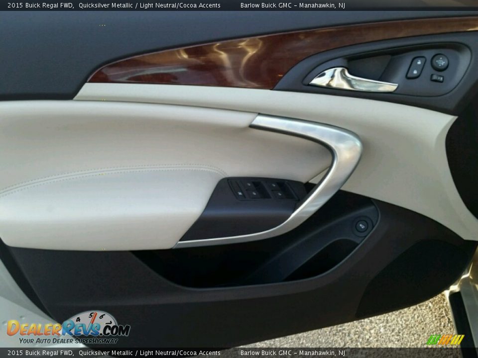 2015 Buick Regal FWD Quicksilver Metallic / Light Neutral/Cocoa Accents Photo #8