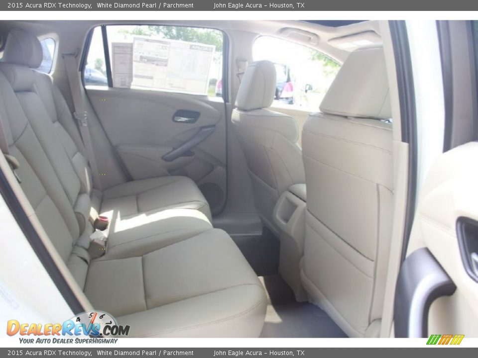 2015 Acura RDX Technology White Diamond Pearl / Parchment Photo #17