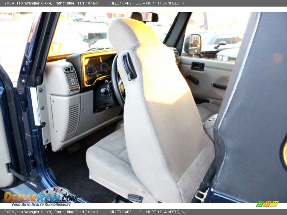2004 Jeep Wrangler X 4x4 Patriot Blue Pearl / Khaki Photo #20