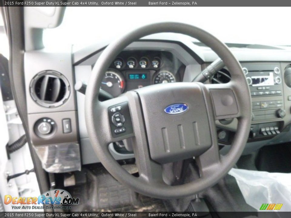 2015 Ford F250 Super Duty XL Super Cab 4x4 Utility Oxford White / Steel Photo #18