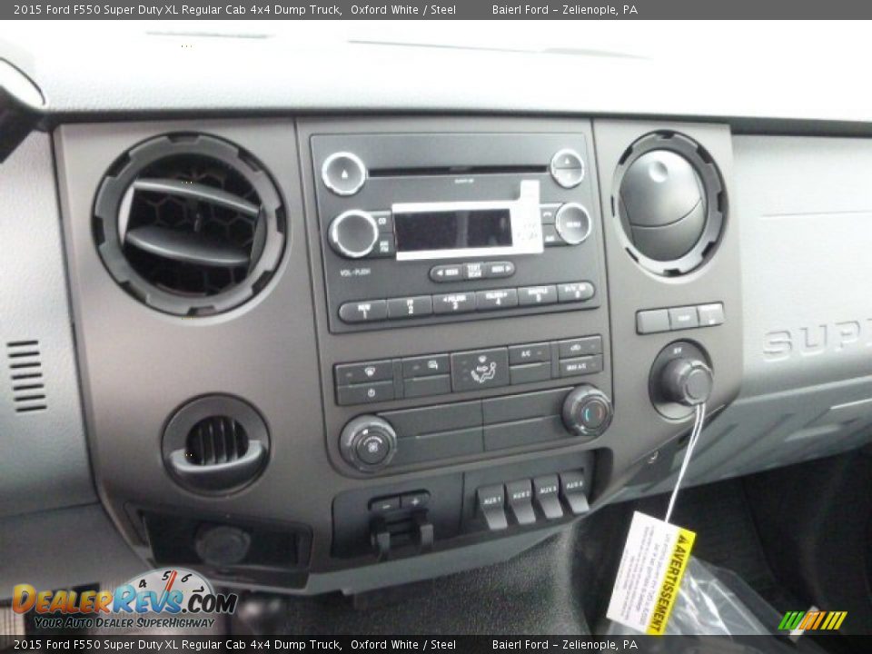 2015 Ford F550 Super Duty XL Regular Cab 4x4 Dump Truck Oxford White / Steel Photo #16