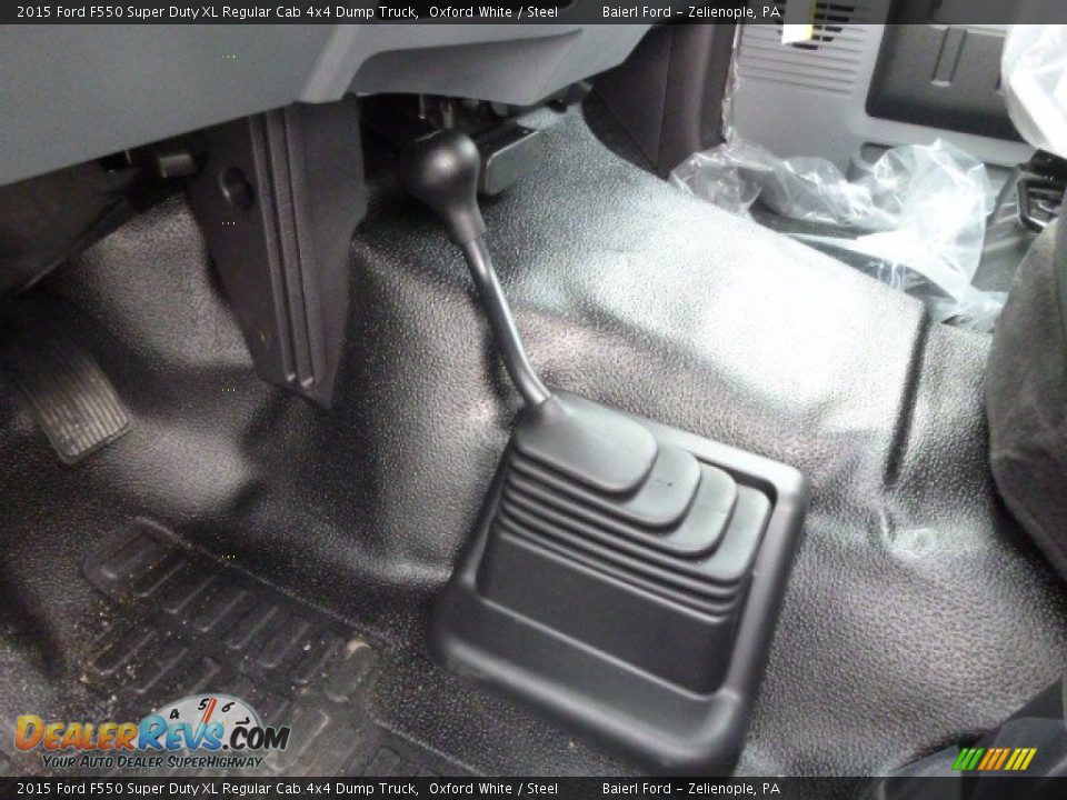 2015 Ford F550 Super Duty XL Regular Cab 4x4 Dump Truck Oxford White / Steel Photo #13