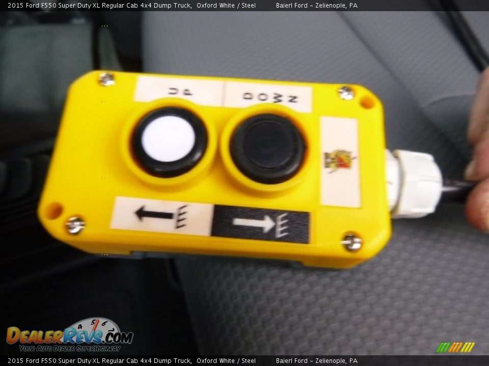 2015 Ford F550 Super Duty XL Regular Cab 4x4 Dump Truck Oxford White / Steel Photo #14