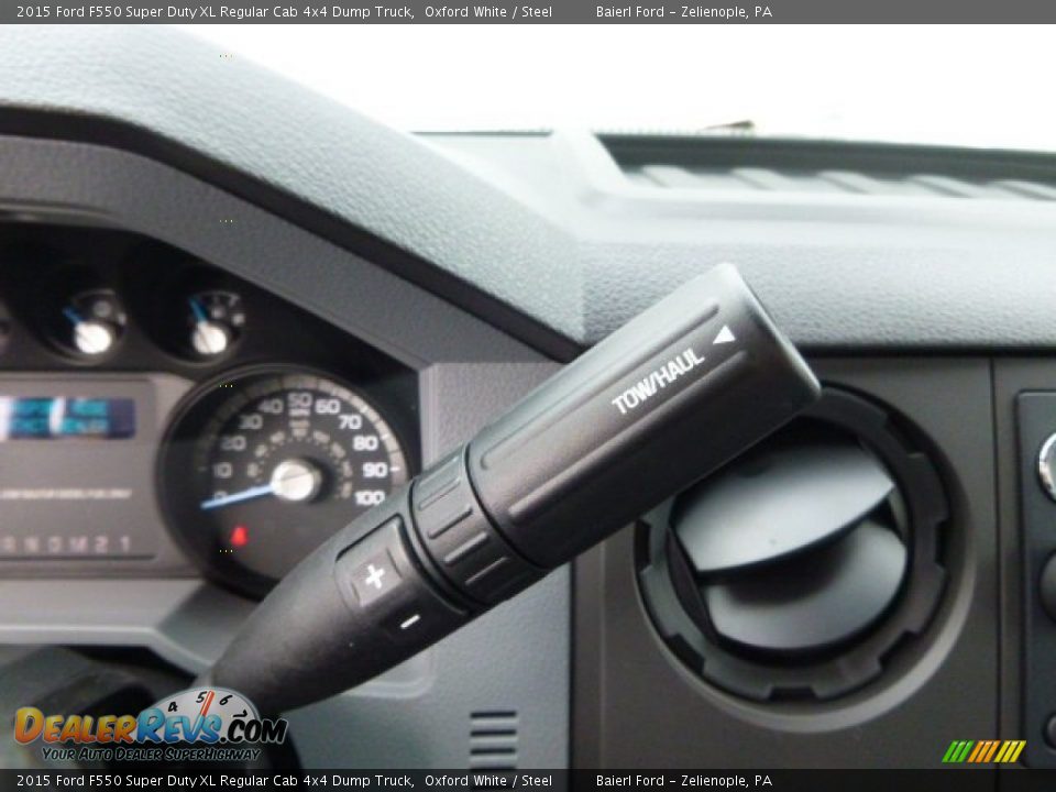 2015 Ford F550 Super Duty XL Regular Cab 4x4 Dump Truck Oxford White / Steel Photo #17