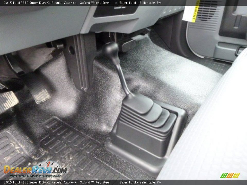 2015 Ford F250 Super Duty XL Regular Cab 4x4 Oxford White / Steel Photo #14