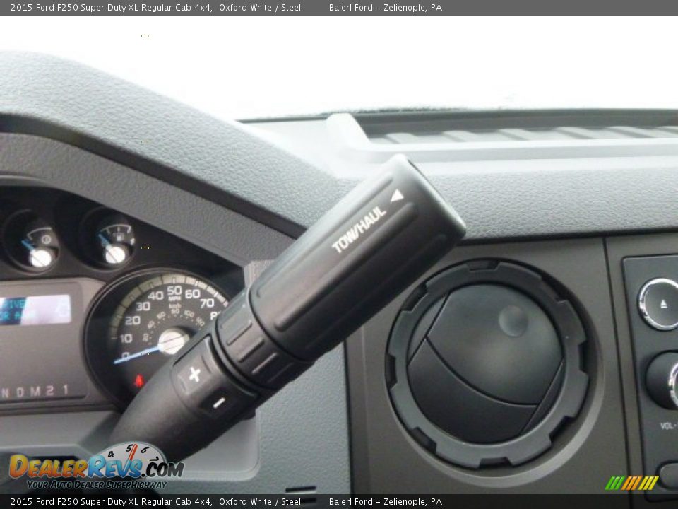 2015 Ford F250 Super Duty XL Regular Cab 4x4 Oxford White / Steel Photo #17