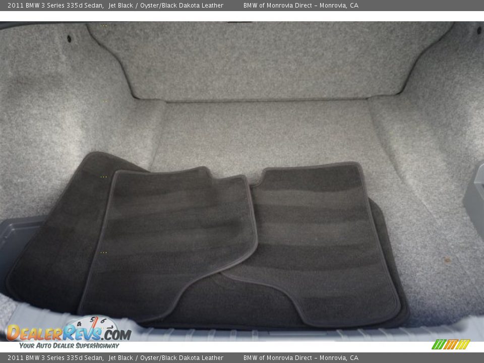 2011 BMW 3 Series 335d Sedan Jet Black / Oyster/Black Dakota Leather Photo #17