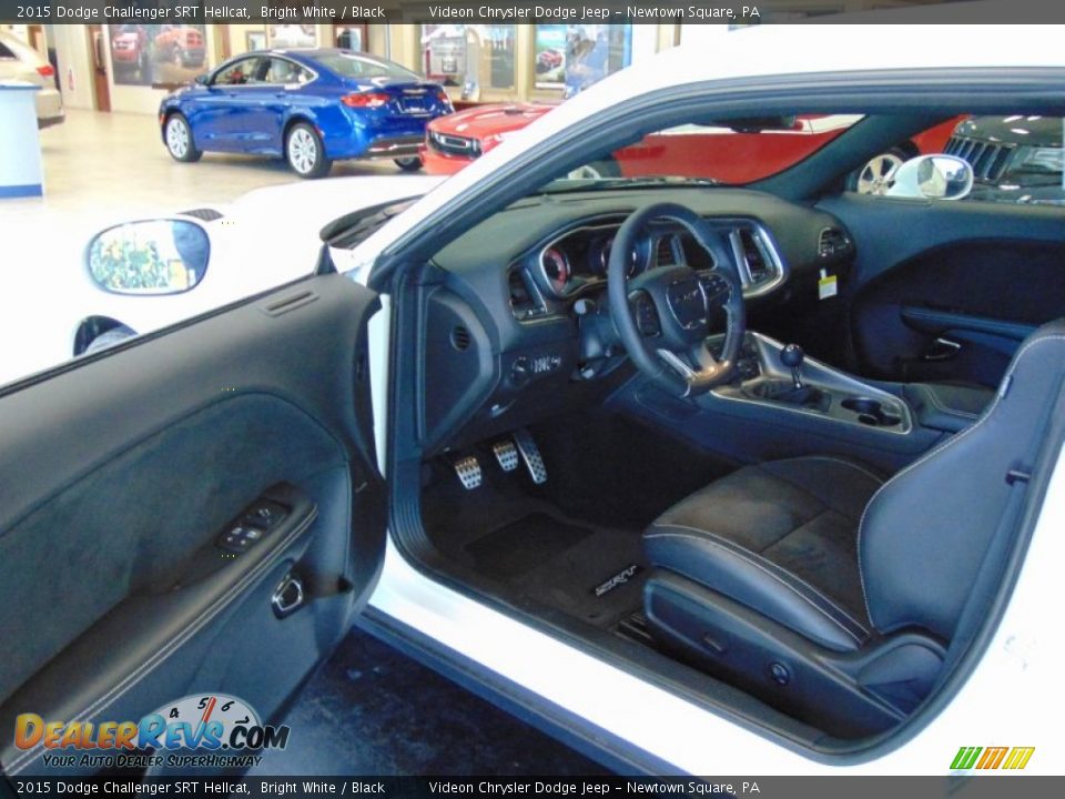 Black Interior - 2015 Dodge Challenger SRT Hellcat Photo #8
