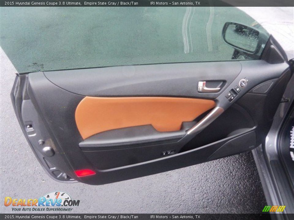 Door Panel of 2015 Hyundai Genesis Coupe 3.8 Ultimate Photo #5