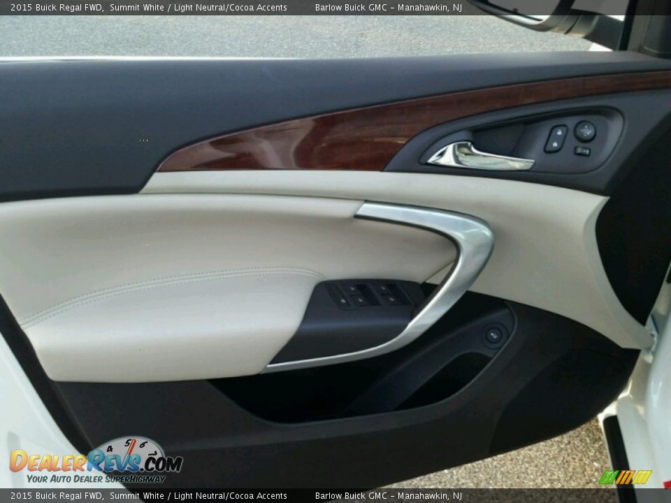 2015 Buick Regal FWD Summit White / Light Neutral/Cocoa Accents Photo #8