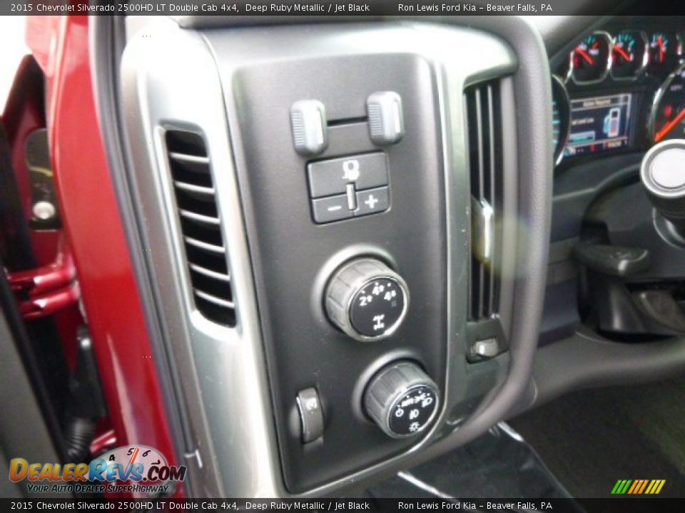 2015 Chevrolet Silverado 2500HD LT Double Cab 4x4 Deep Ruby Metallic / Jet Black Photo #15