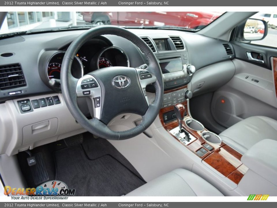 Ash Interior - 2012 Toyota Highlander Limited Photo #10