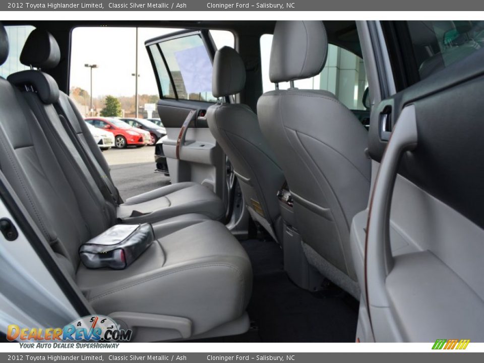 2012 Toyota Highlander Limited Classic Silver Metallic / Ash Photo #15