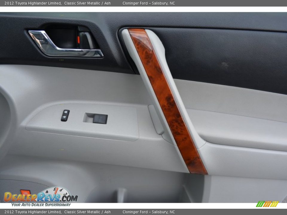 2012 Toyota Highlander Limited Classic Silver Metallic / Ash Photo #16