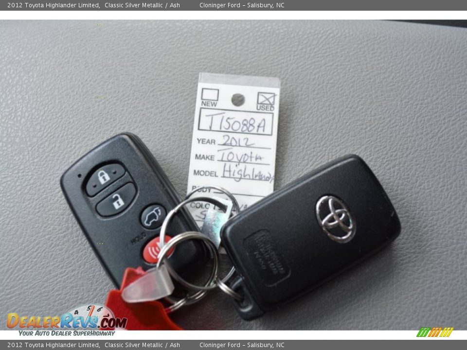 2012 Toyota Highlander Limited Classic Silver Metallic / Ash Photo #33