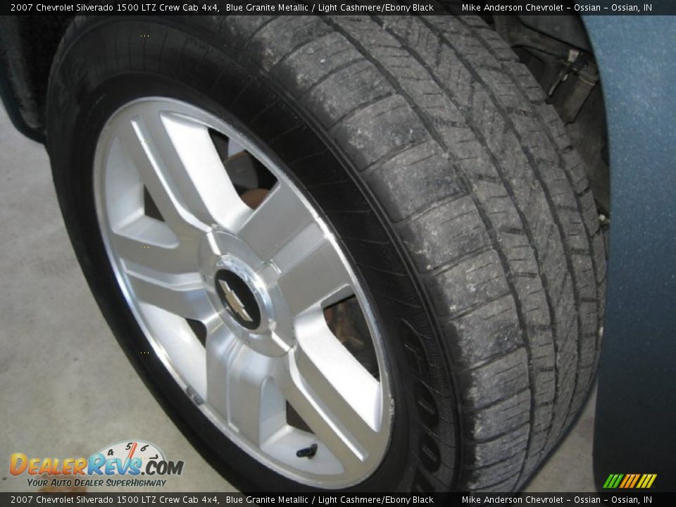 2007 Chevrolet Silverado 1500 LTZ Crew Cab 4x4 Blue Granite Metallic / Light Cashmere/Ebony Black Photo #22
