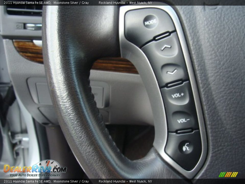 2011 Hyundai Santa Fe SE AWD Moonstone Silver / Gray Photo #14