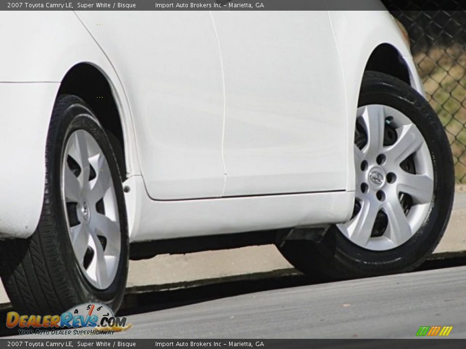 2007 Toyota Camry LE Super White / Bisque Photo #22