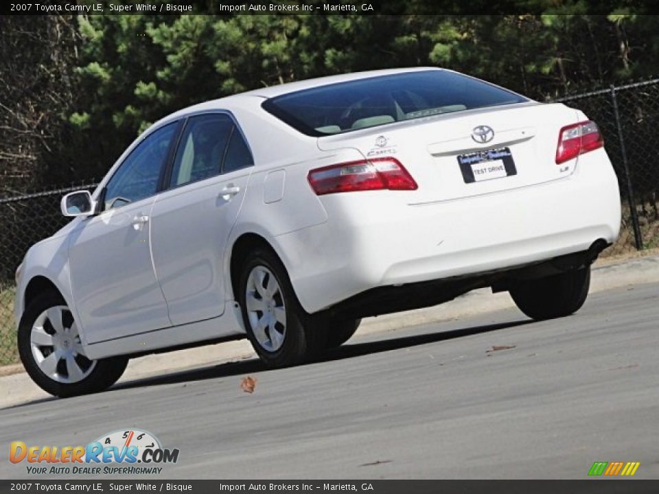 2007 Toyota Camry LE Super White / Bisque Photo #27