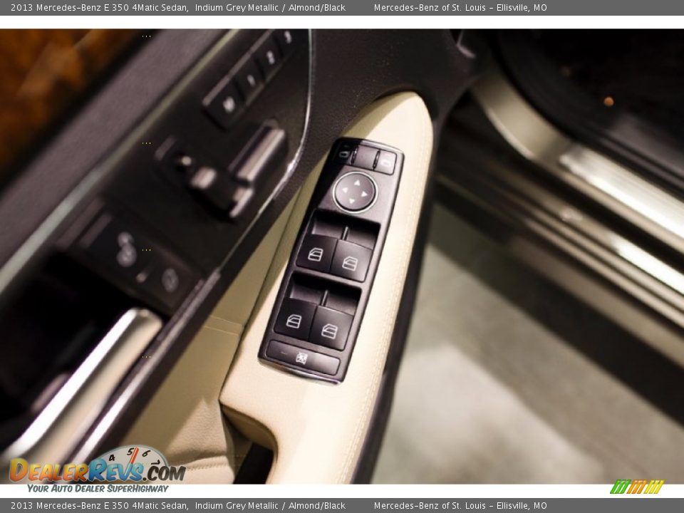 2013 Mercedes-Benz E 350 4Matic Sedan Indium Grey Metallic / Almond/Black Photo #17