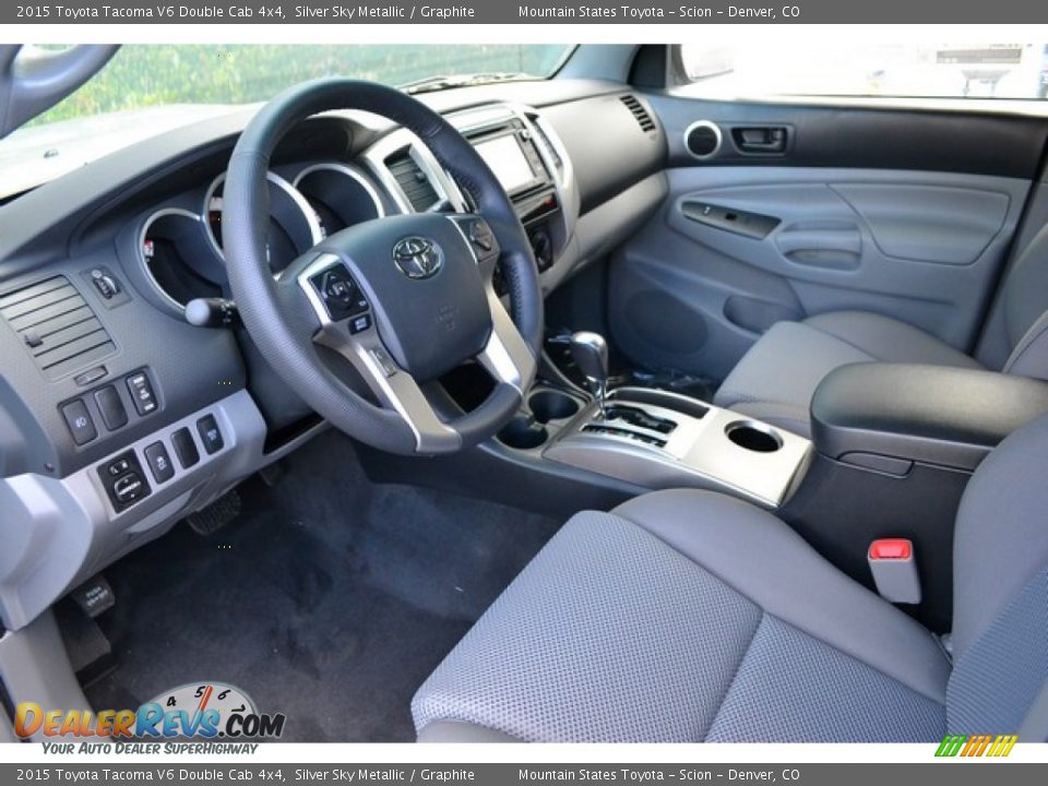2015 Toyota Tacoma V6 Double Cab 4x4 Silver Sky Metallic / Graphite Photo #5