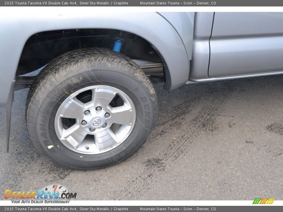 2015 Toyota Tacoma V6 Double Cab 4x4 Silver Sky Metallic / Graphite Photo #9