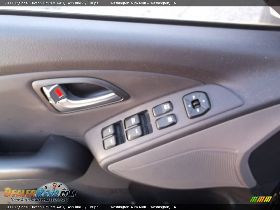 2011 Hyundai Tucson Limited AWD Ash Black / Taupe Photo #11